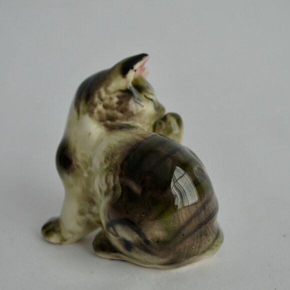 Vintage Gray Tabby Ceramic Figurine Japan - Picture 3 of 5